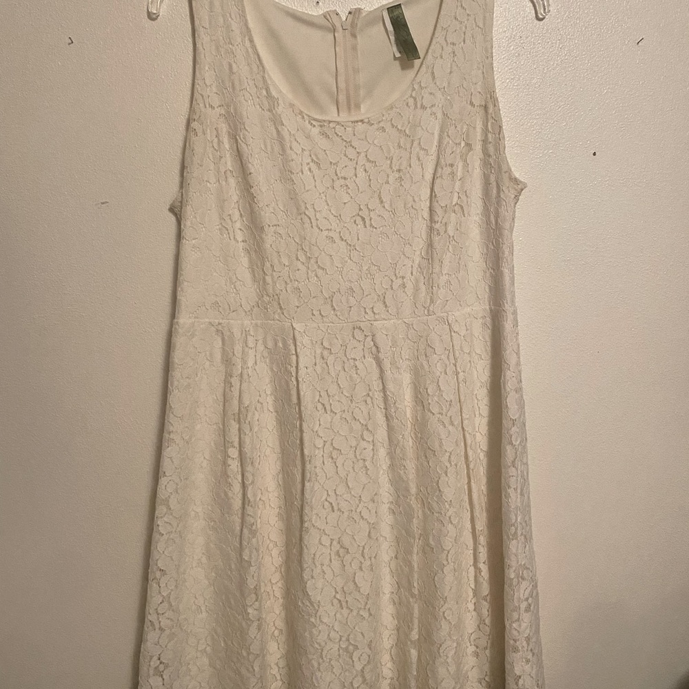 Delicate White Lace Dress! Large